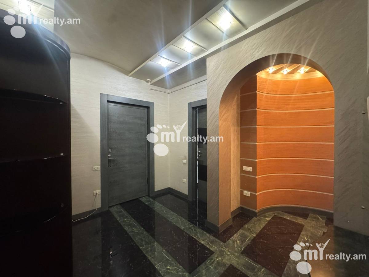 3 սենյականոց բնակարան  Ծարավ Աղբյուրի փող., Ավան Երևան, 157160