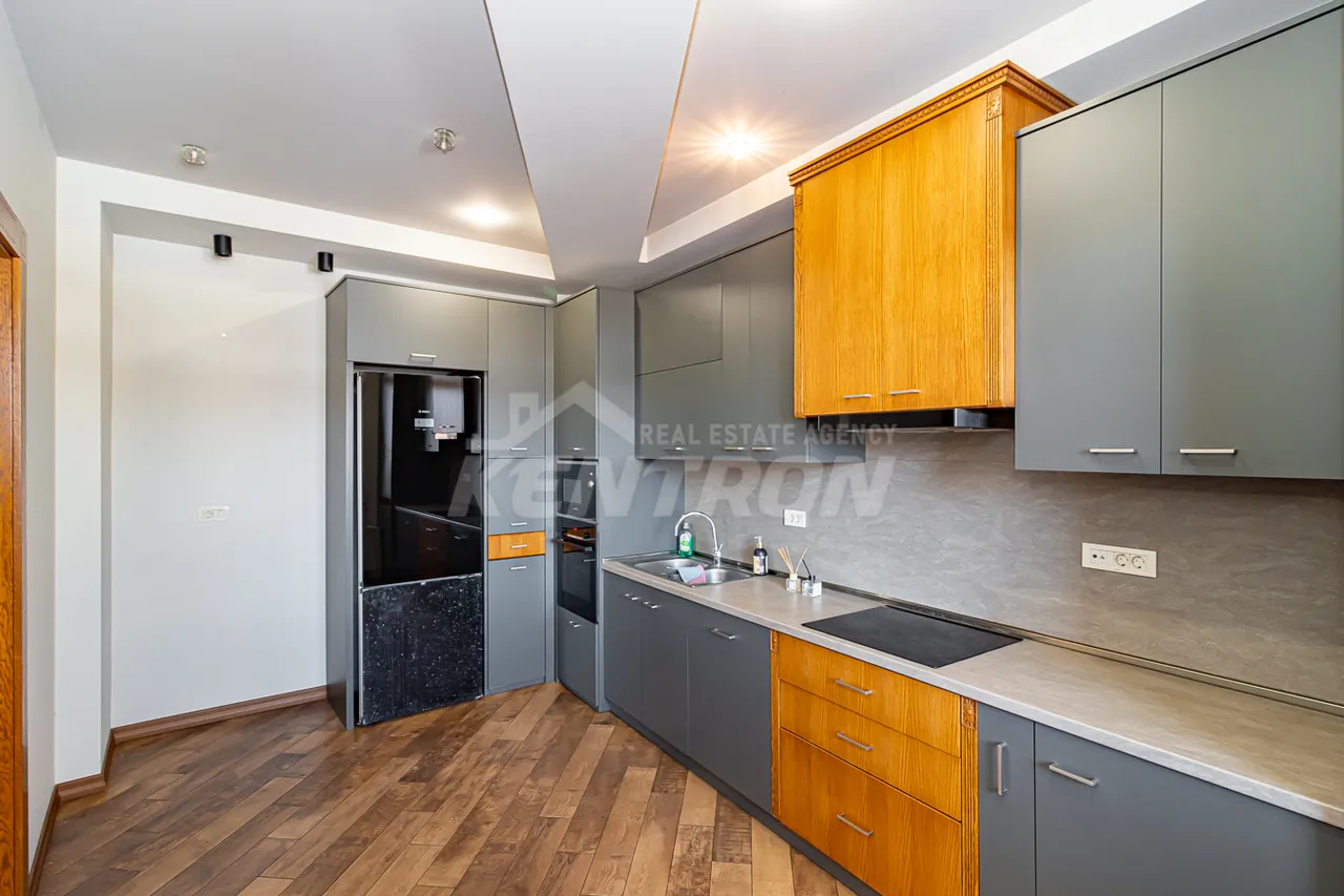 4 bedroom apartment for sale D. Demirchyan St, Center Yerevan, 157680