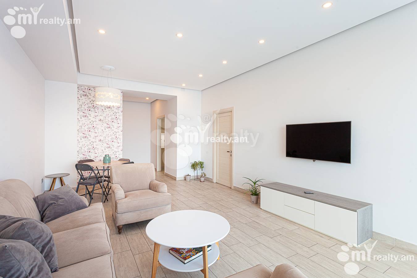 3 bedroom apartment for rent Tsitsernakaberd Highway, Center Yerevan, 148665