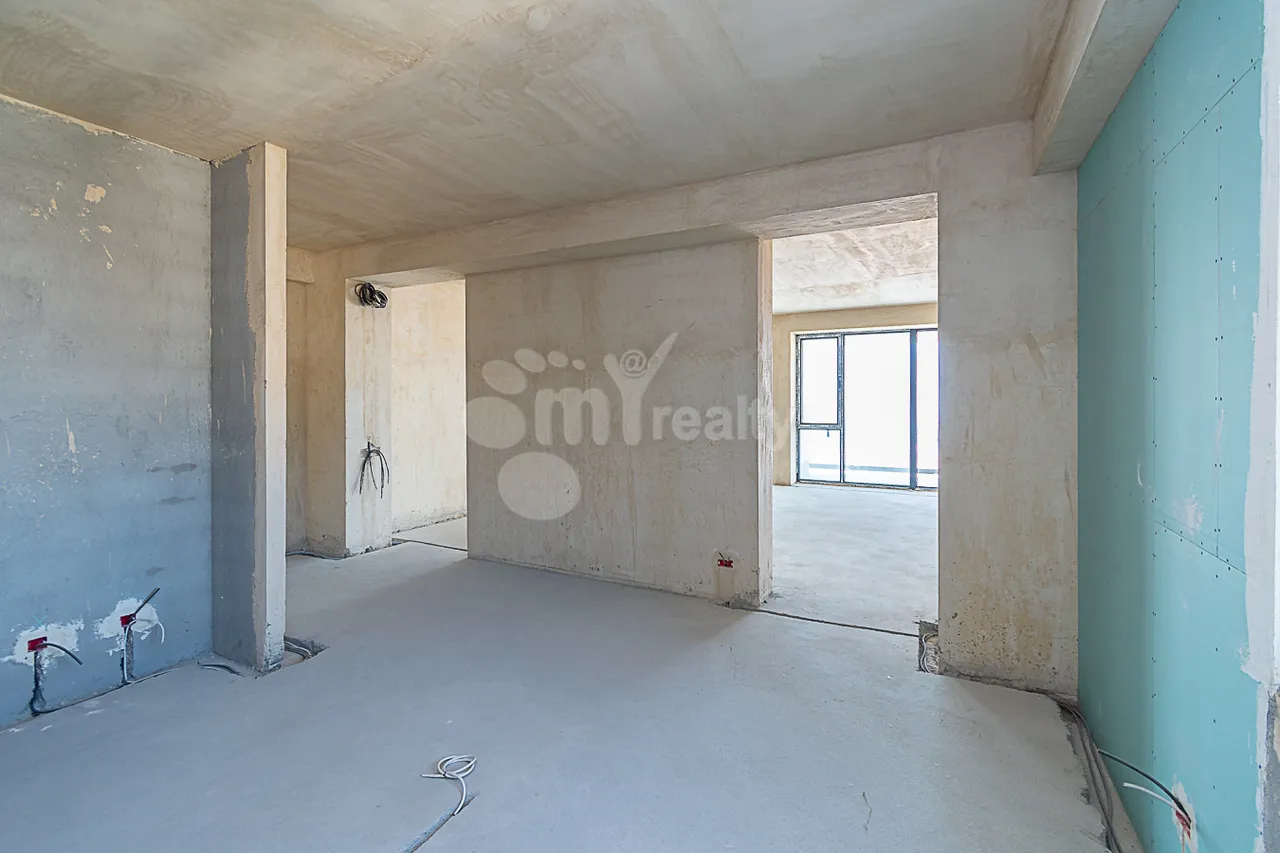 5 bedroom apartment for sale انتاراین، خیابان گ.گاسپاریان, مرکز شهر ایروان, 161501
