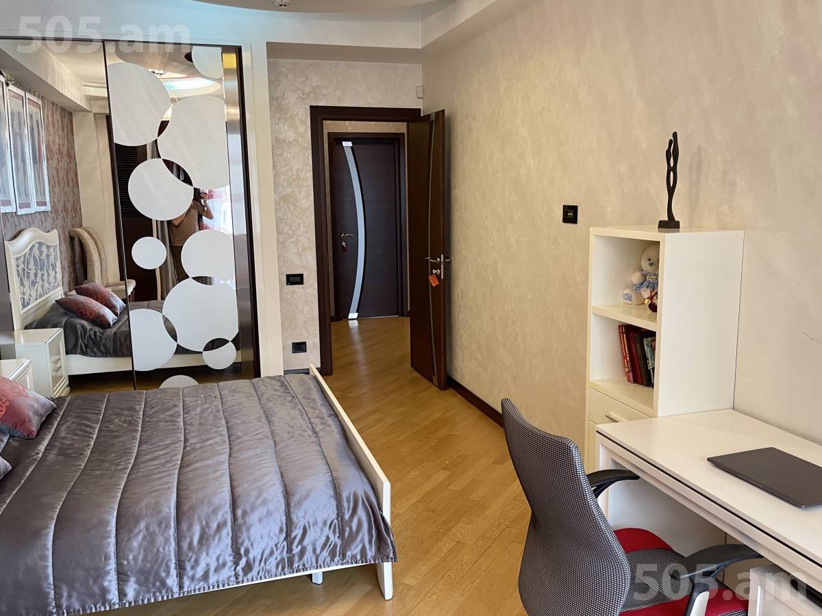 5 սենյականոց բնակարան  Ա. Ավետիսյան փող, Արաբկիր Երևան, 147006