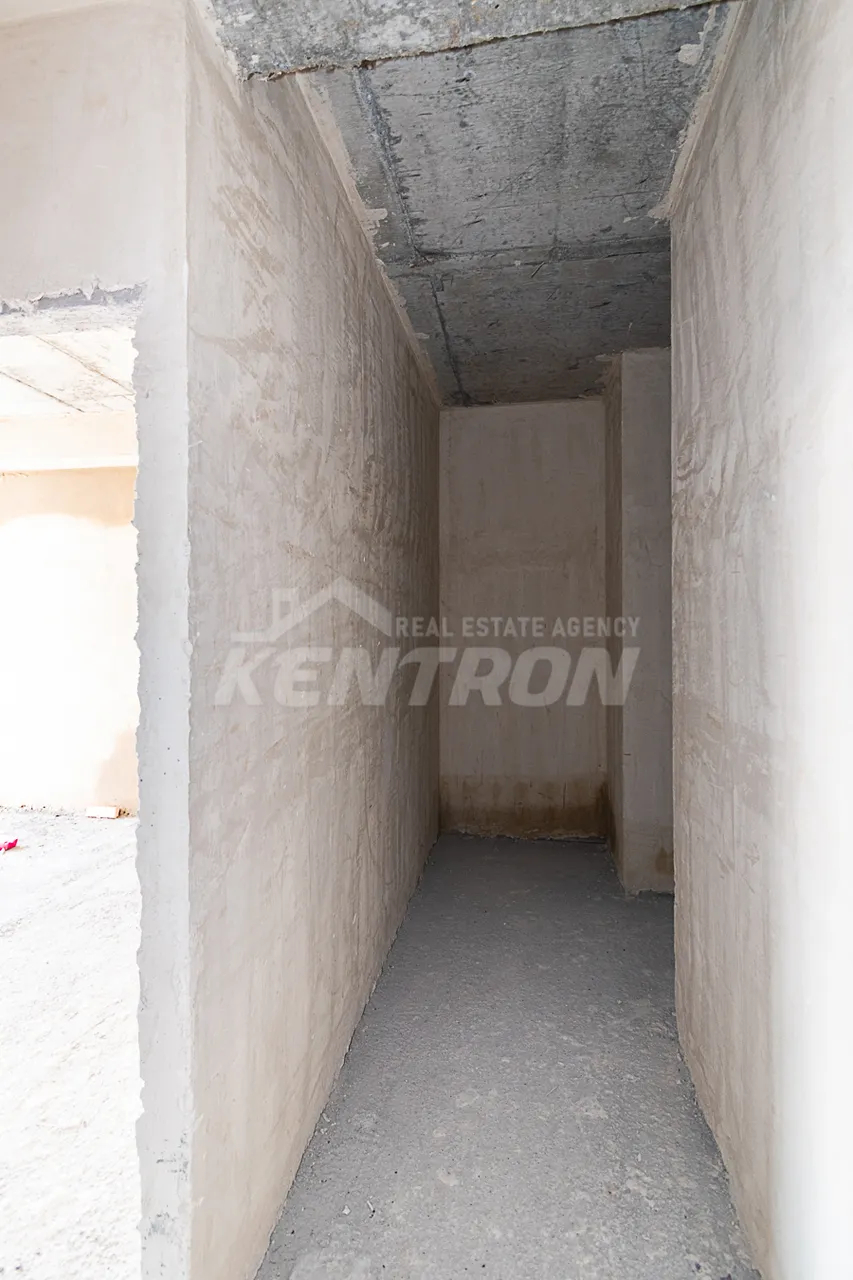 3 սենյականոց բնակարան  Գրիբոեդովի փող, Արաբկիր Երևան, 159518