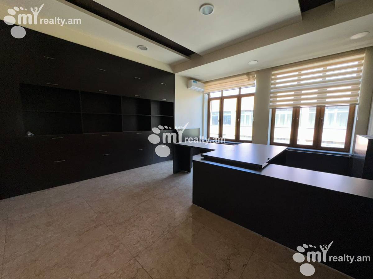Կոմերցիոն տարածք վարձով ՆարԴոսի փող, Կենտրոն Երևան, 161068