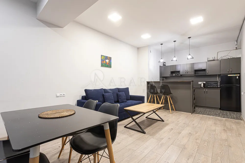 2-senyakanoc-bnakaran-vacharq-Yerevan-Center