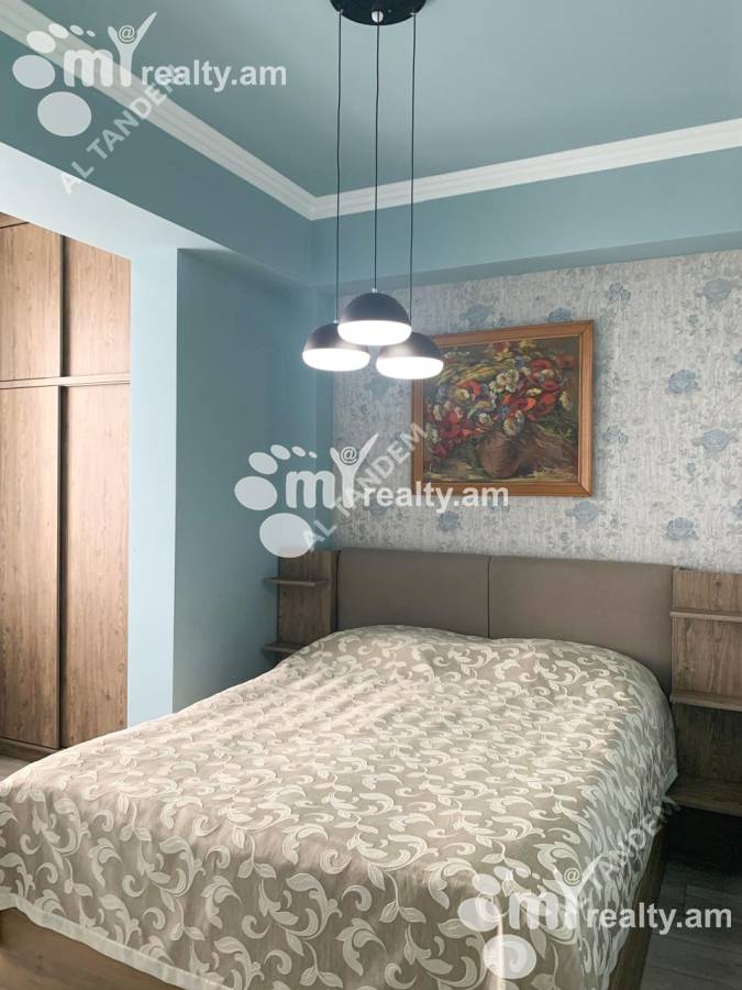4 bedroom apartment for sale خیابان لِر. کامسار, مرکز شهر ایروان, 159122