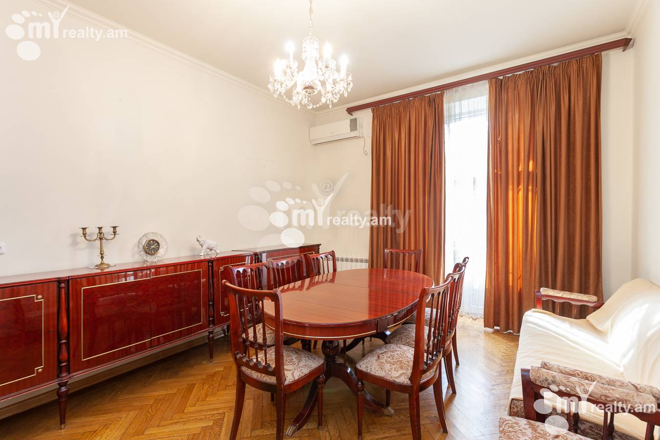 3 bedroom apartment for sale خیابان چارِنتس, مرکز شهر ایروان, 144765