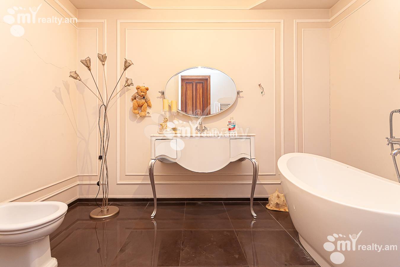 6 bedroom apartment for rent rue d'Amiryan, Center Yerevan, 150506