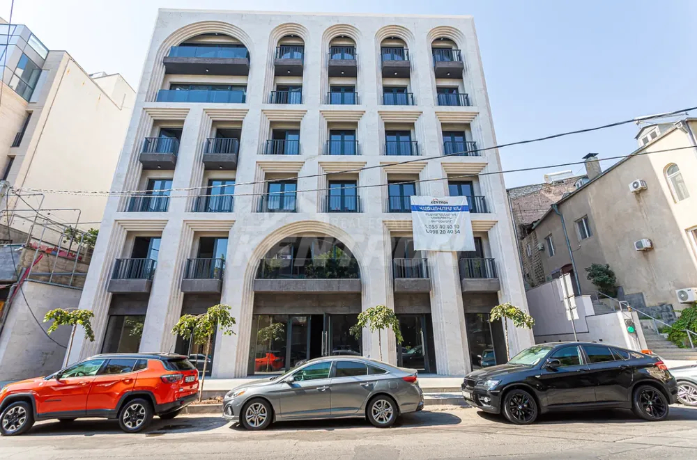 norakaruyc-bnakaran/4-senyakanoc/Leo+St/Center/Yerevan