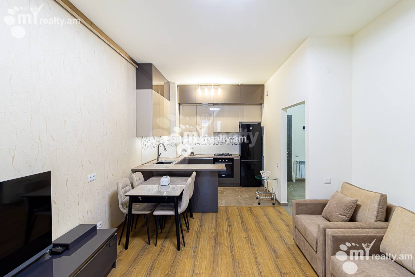 2 սենյականոց բնակարան  Ադոնց փող, Արաբկիր Երևան, 154208