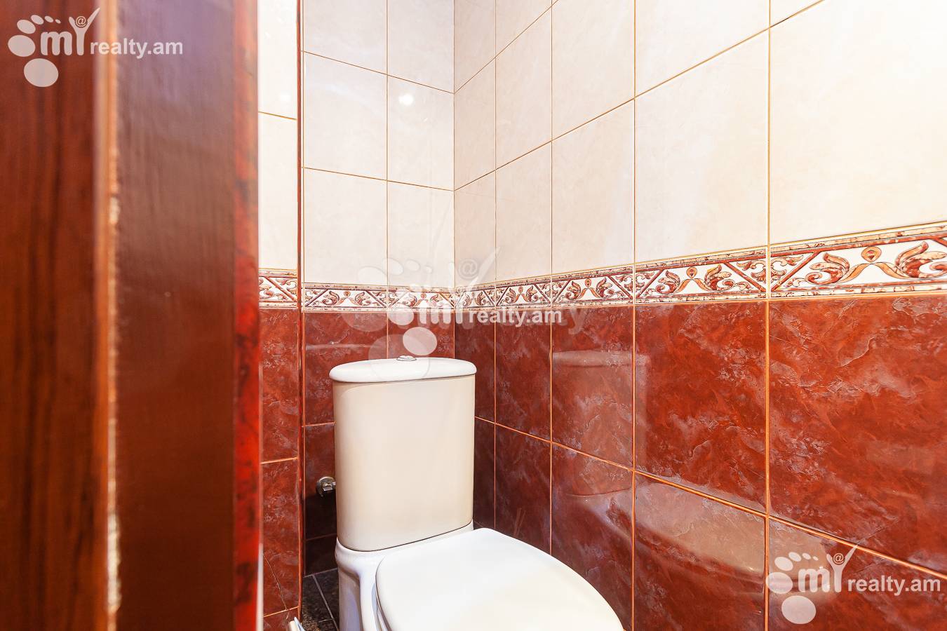 3 bedroom apartment for sale E. Qochar St, Center Yerevan, 152052