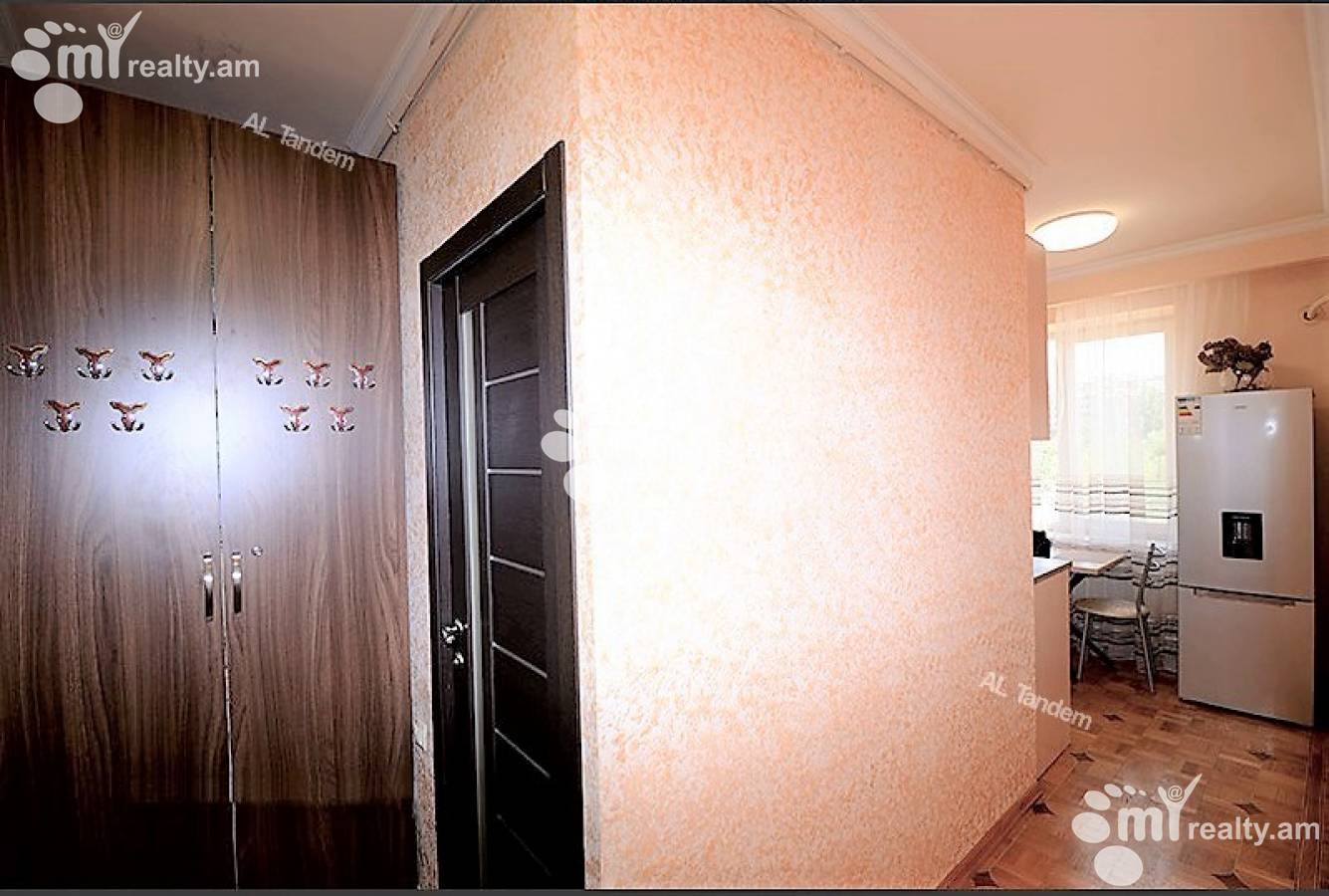 Снять 1 комнатную квартиру Каджазнуни ул, Центр Ереван, 133041