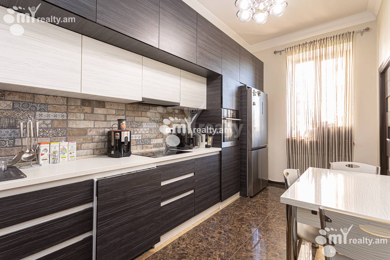 Купить 3 комнатную квартиру Адонц ул, Арабкир Ереван, 157098