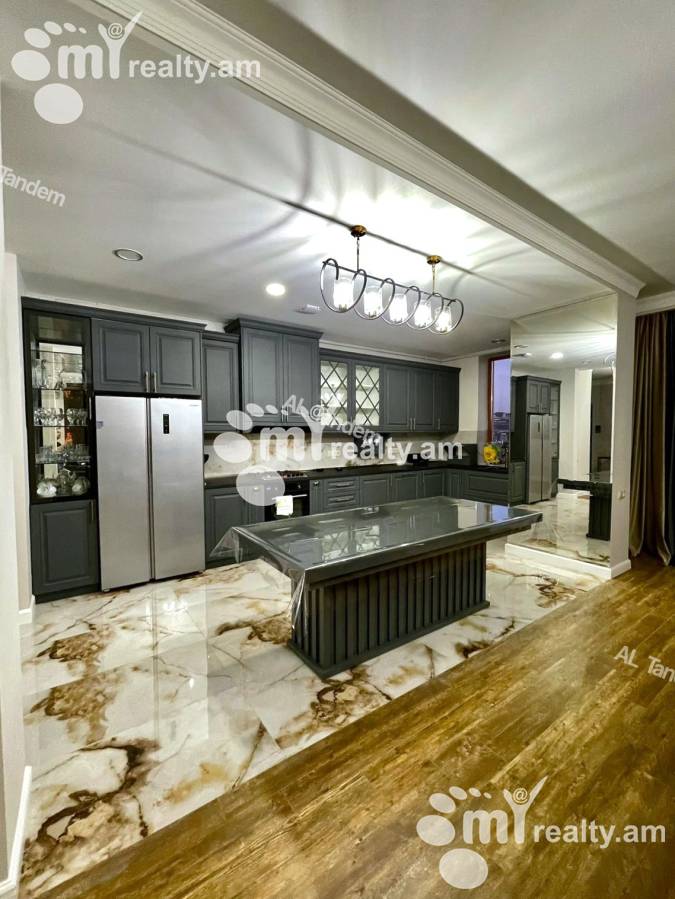 4 bedroom apartment for rent خیابان آنتارایین, مرکز شهر ایروان, 152377