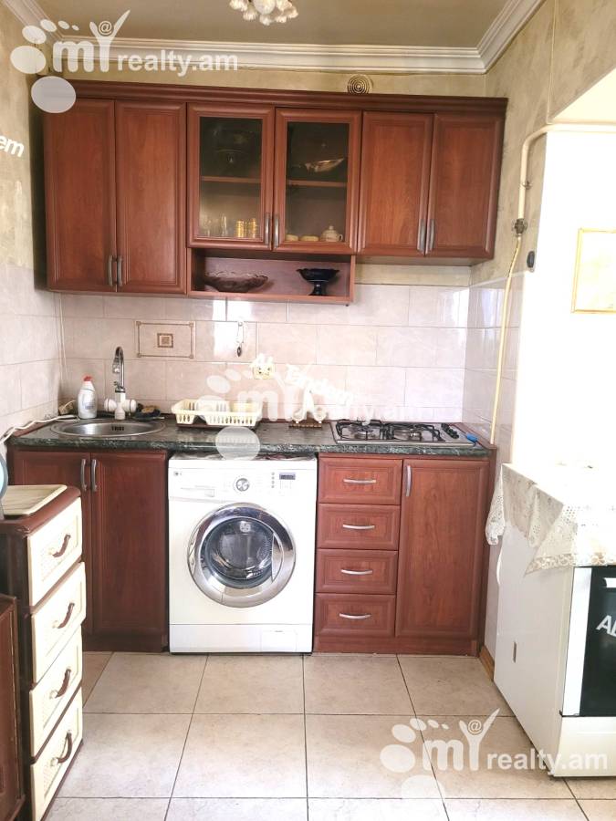 3 bedroom apartment for sale خیابان آرشاکونیاک, مرکز شهر ایروان, 147170