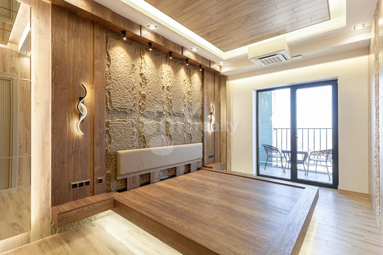 2 սենյականոց բնակարան  Կոմիտասի պող, Արաբկիր Երևան, 160001