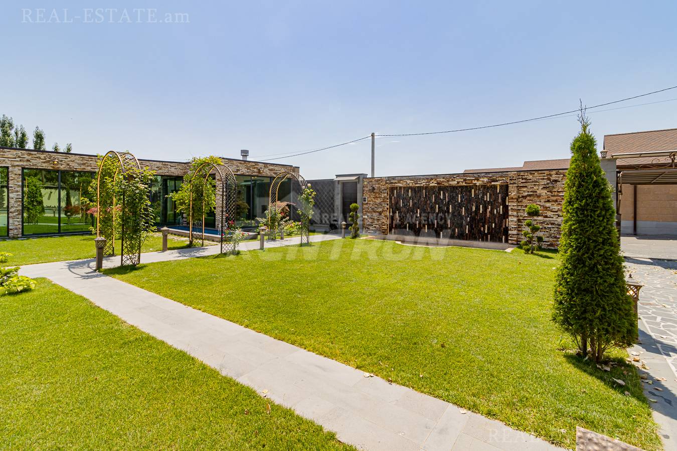 Առանձնատուն  Բագրևանդ թաղամաս, Նոր Նորք Երևան, 138410