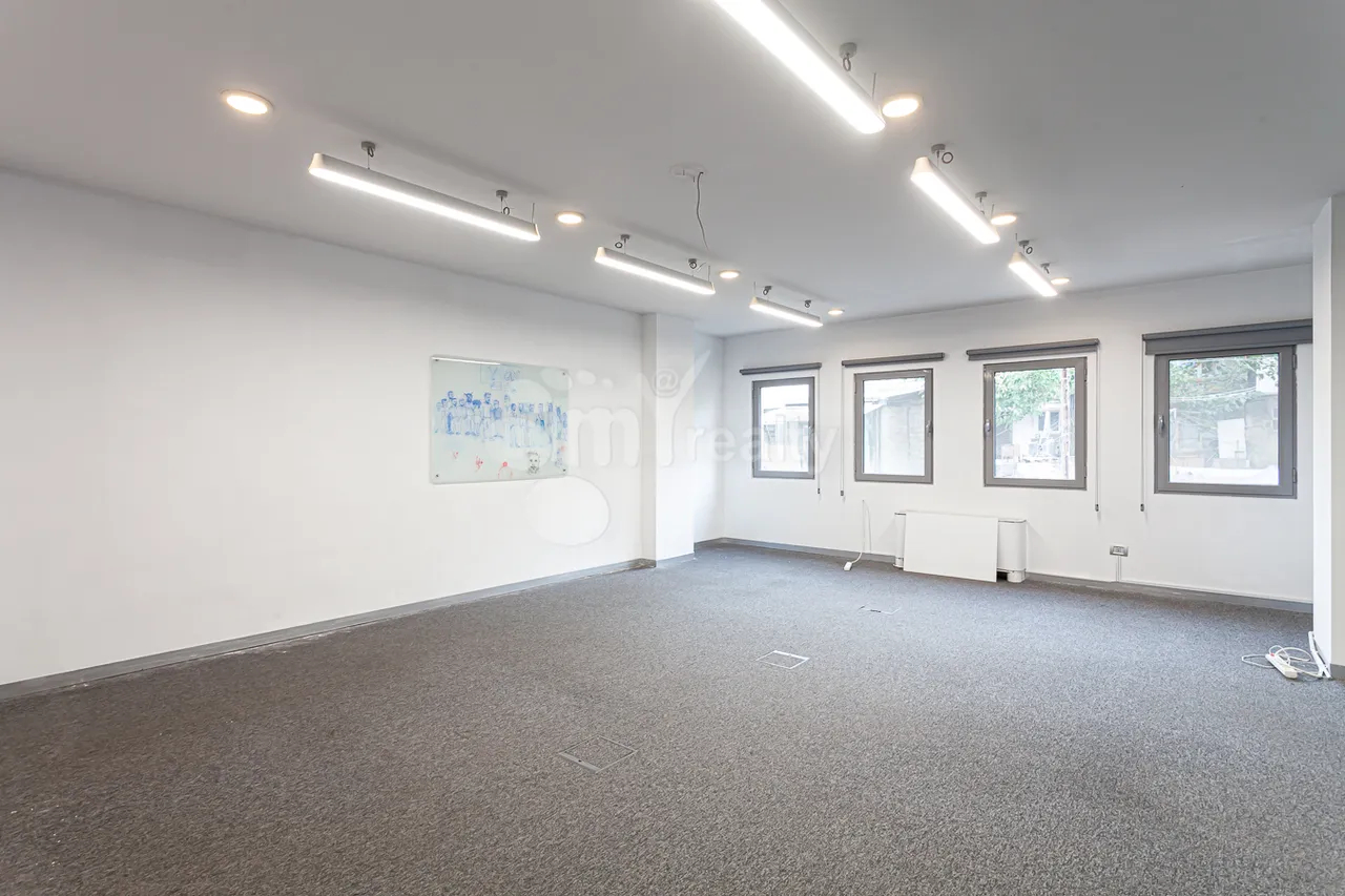 Commercial property for rent Leo St, Center Yerevan, 161973