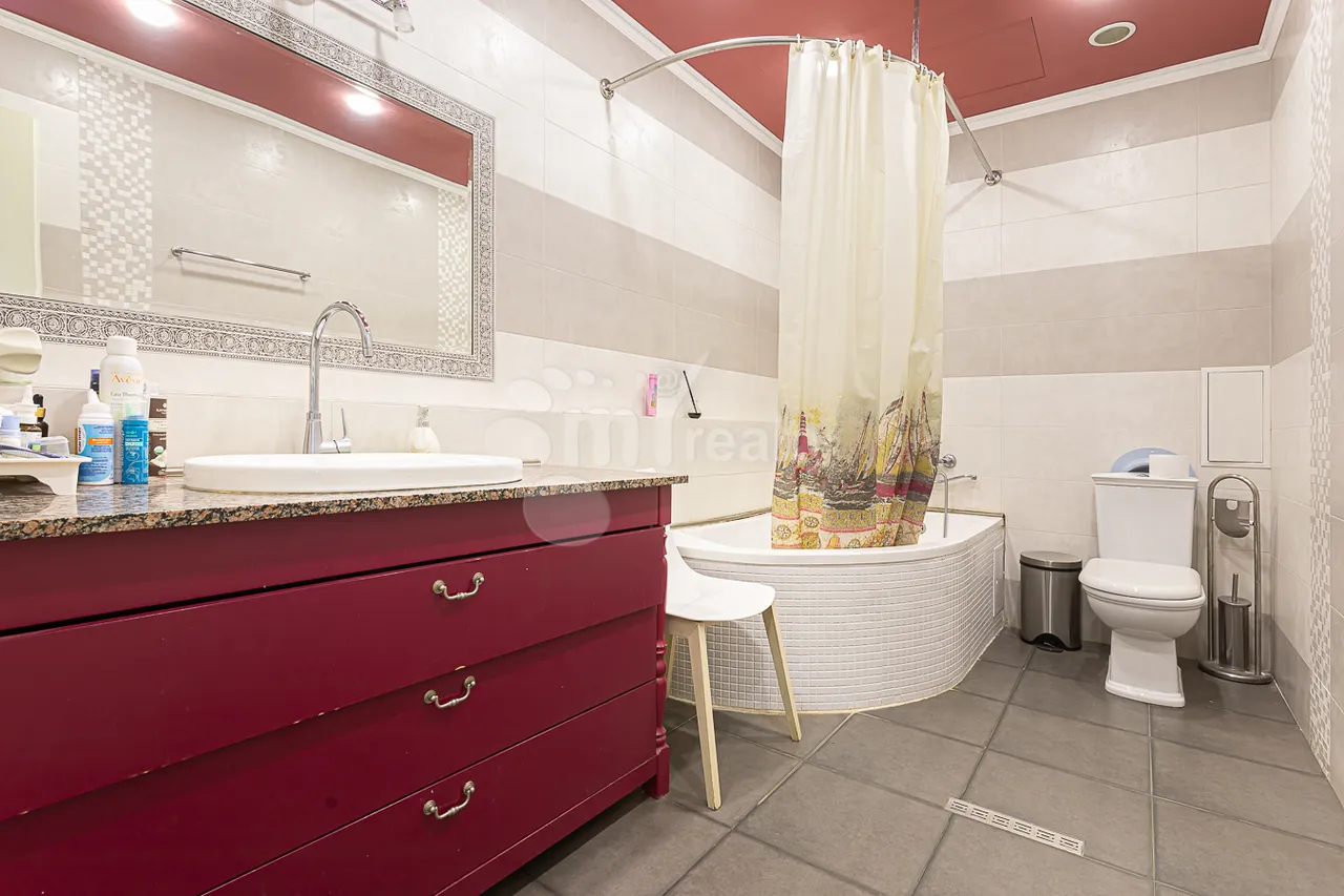 4 bedroom apartment for rent Pushkin St, Center Yerevan, 158795