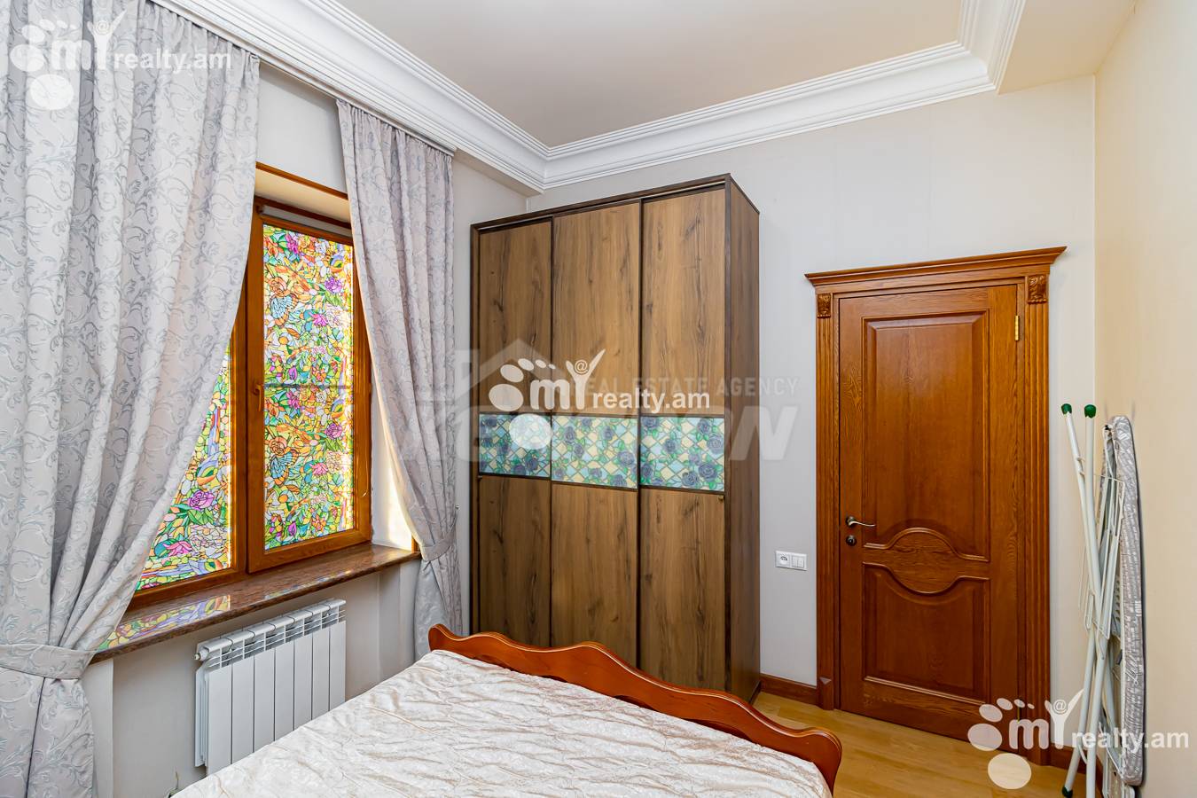 3 bedroom apartment for sale خیابان کاجازنونی, مرکز شهر ایروان, 153643