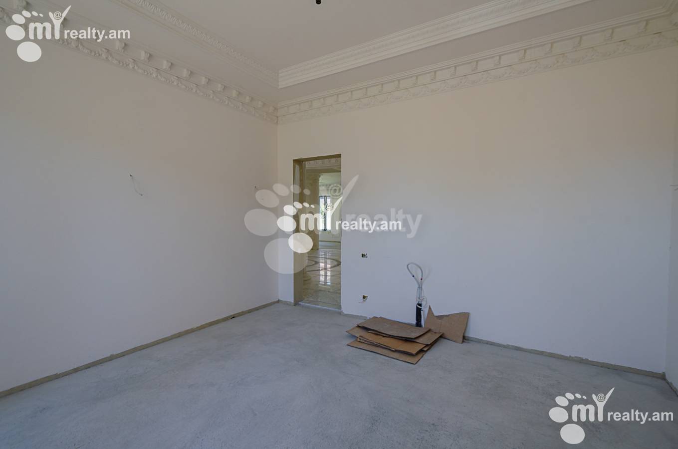 Купить дом Паронян ул, Центр Ереван, 149017