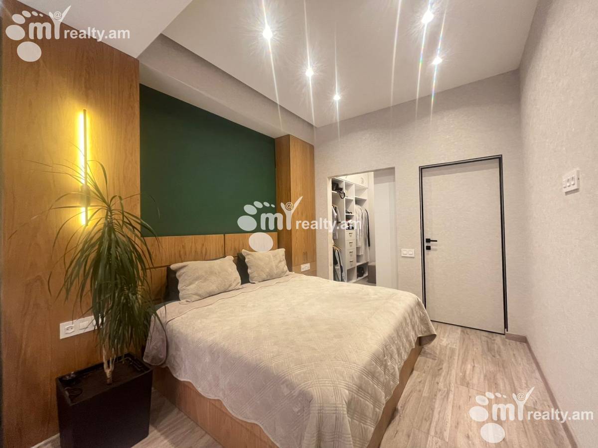3 bedroom apartment for sale K. Ulnetsi St, Kanaqer-Zeytun Yerevan, 156666