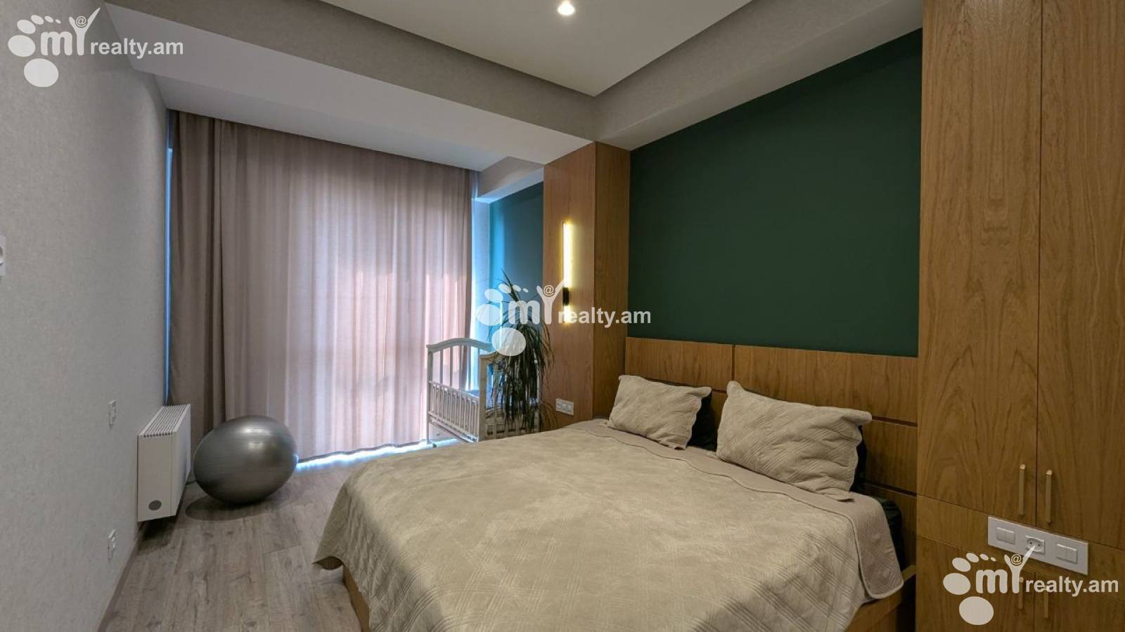 3 bedroom apartment for sale K. Ulnetsi St, Kanaqer-Zeytun Yerevan, 156666