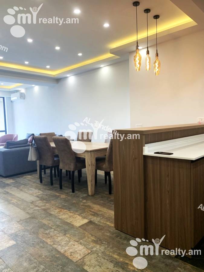 3 bedroom apartment for rent Koghbatsi St, Center Yerevan, 158580