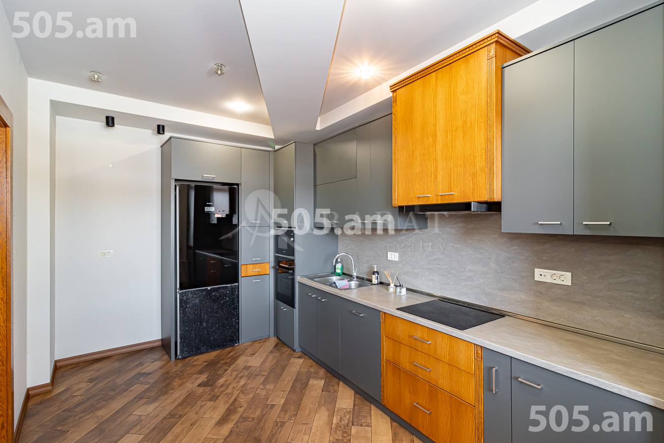 4 bedroom apartment for sale D. Demirchyan St, Center Yerevan, 155365