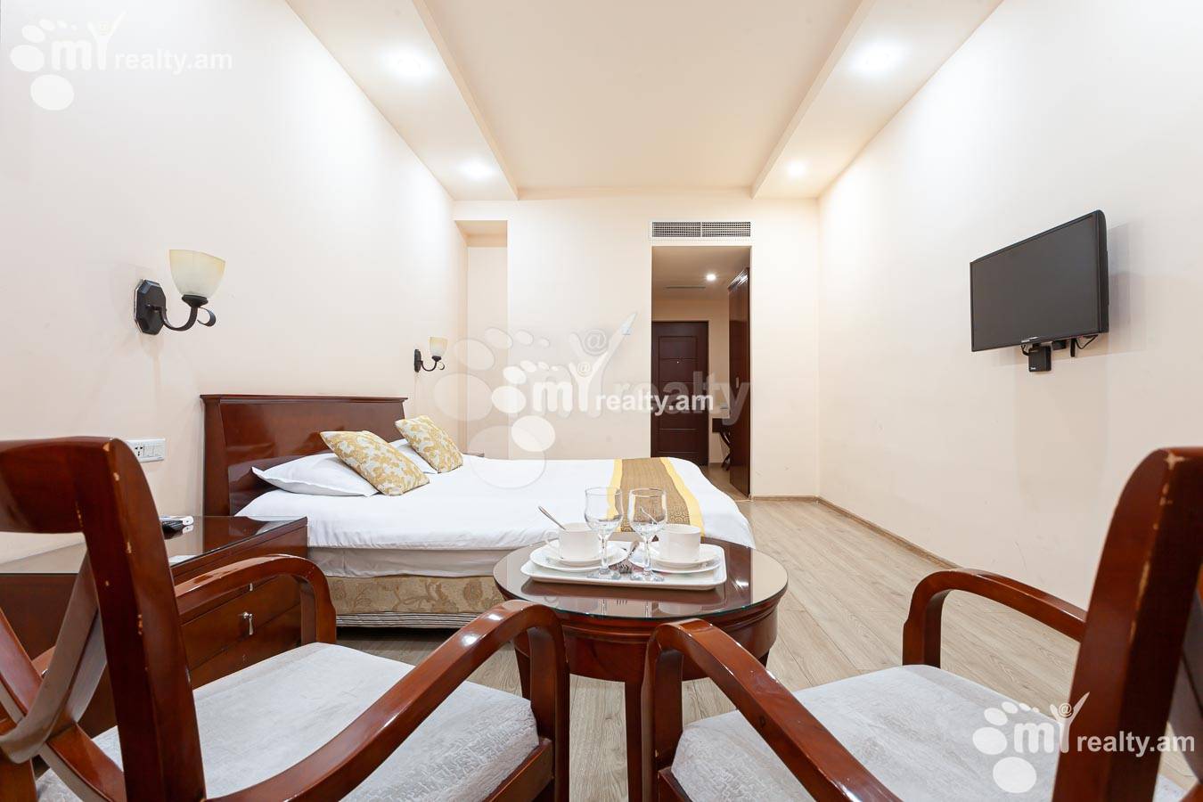 4 bedroom apartment for sale Aram St, Center Yerevan, 155101