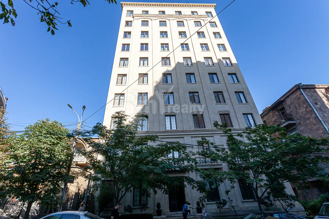 4 bedroom apartment for sale D. Demirchyan St, Center Yerevan, 161661