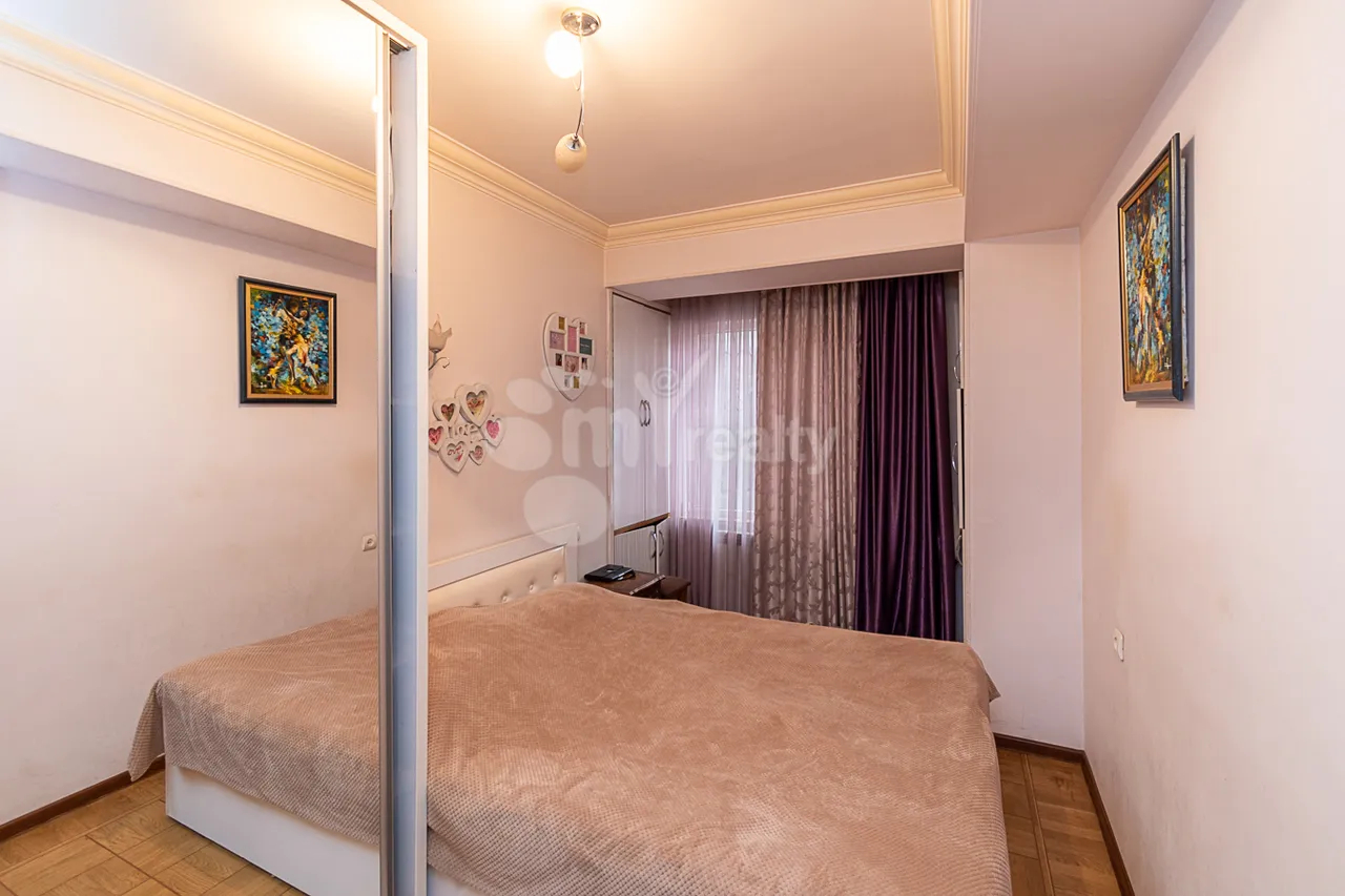 3 bedroom apartment for sale Vratsakan 4 alley, Arabkir Yerevan, 160351