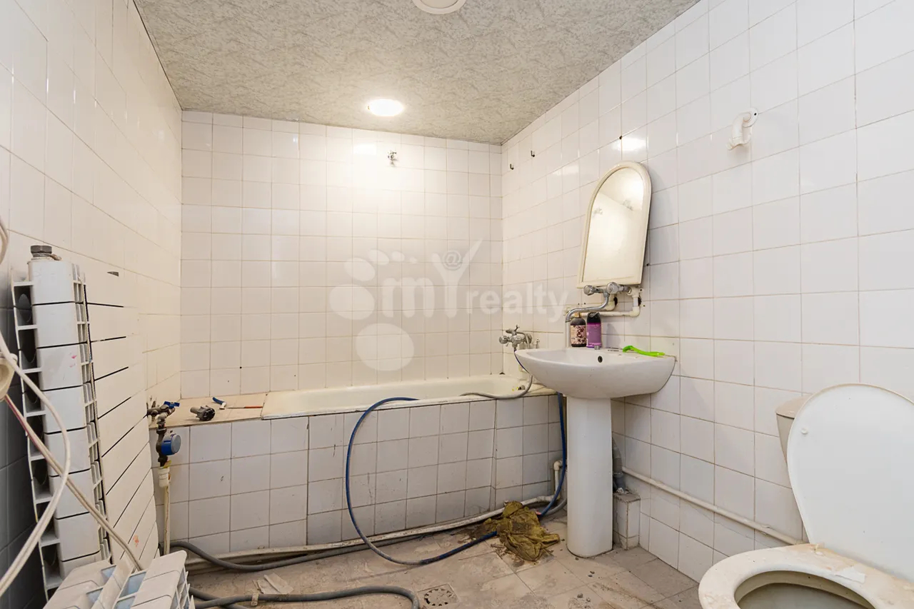 Commercial for rent Tigran Petrosyan St, داوتاشِن ایروان, 160292