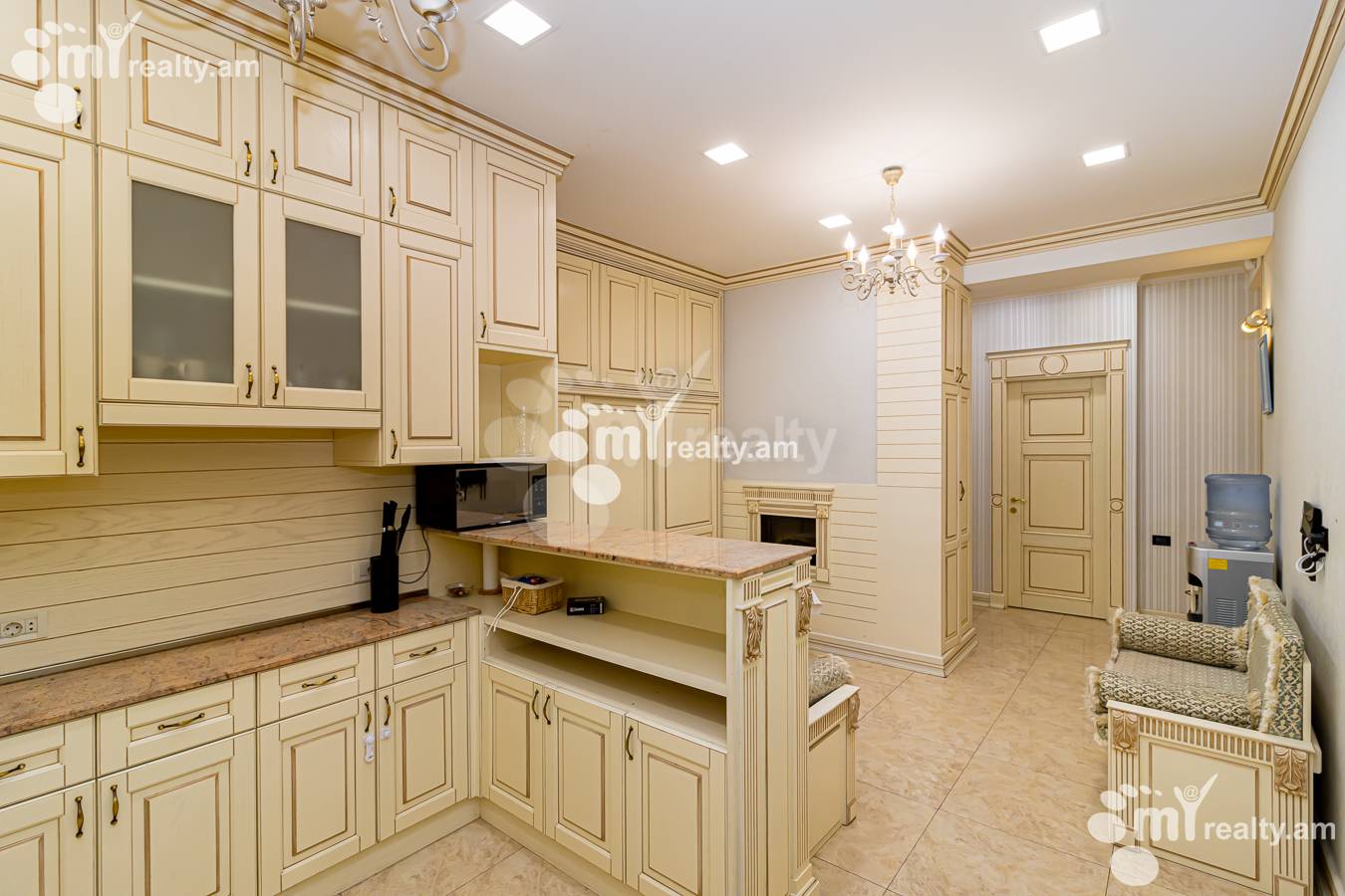 3 bedroom apartment for sale Tsitsernakaberd Highway, Center Yerevan, 154917