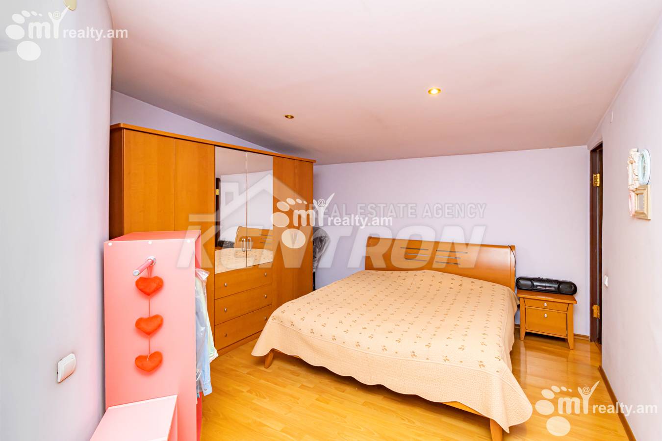 4 bedroom apartment for sale Mashtots Ave, Center Yerevan, 134208