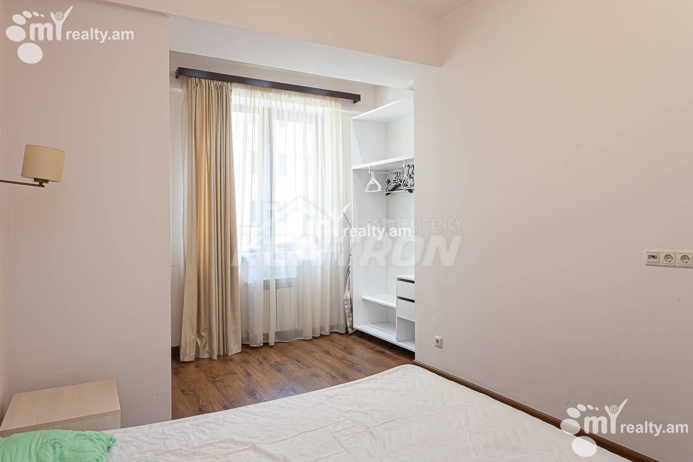 2 bedroom apartment for rent Buzand St, Center Yerevan, 152505