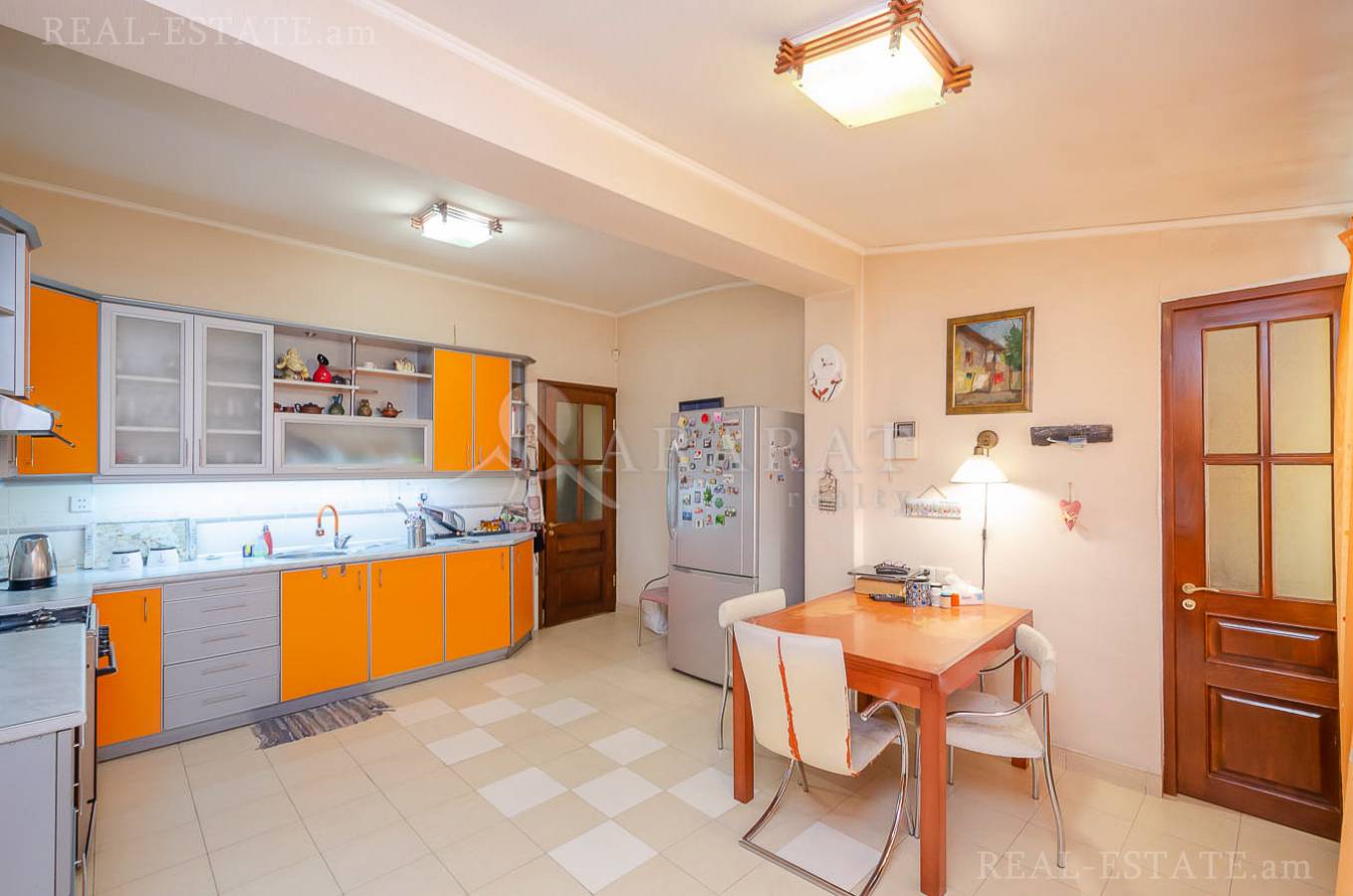 3 bedroom apartment for sale Pushkin St, Center Yerevan, 142489