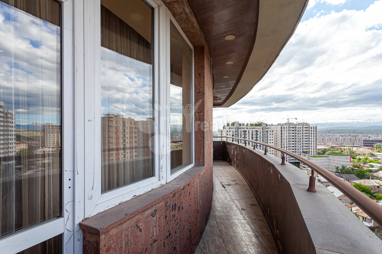 3 bedroom apartment for sale Mamikoniants St, Arabkir Yerevan, 160636