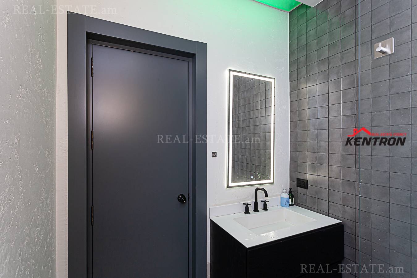 2 bedroom apartment for sale Antarayin St, Center Yerevan, 135837