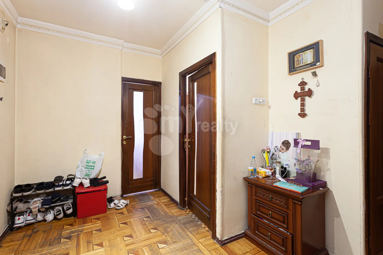 3 bedroom apartment for sale A. Khachatrian St, Arabkir Yerevan, 160835