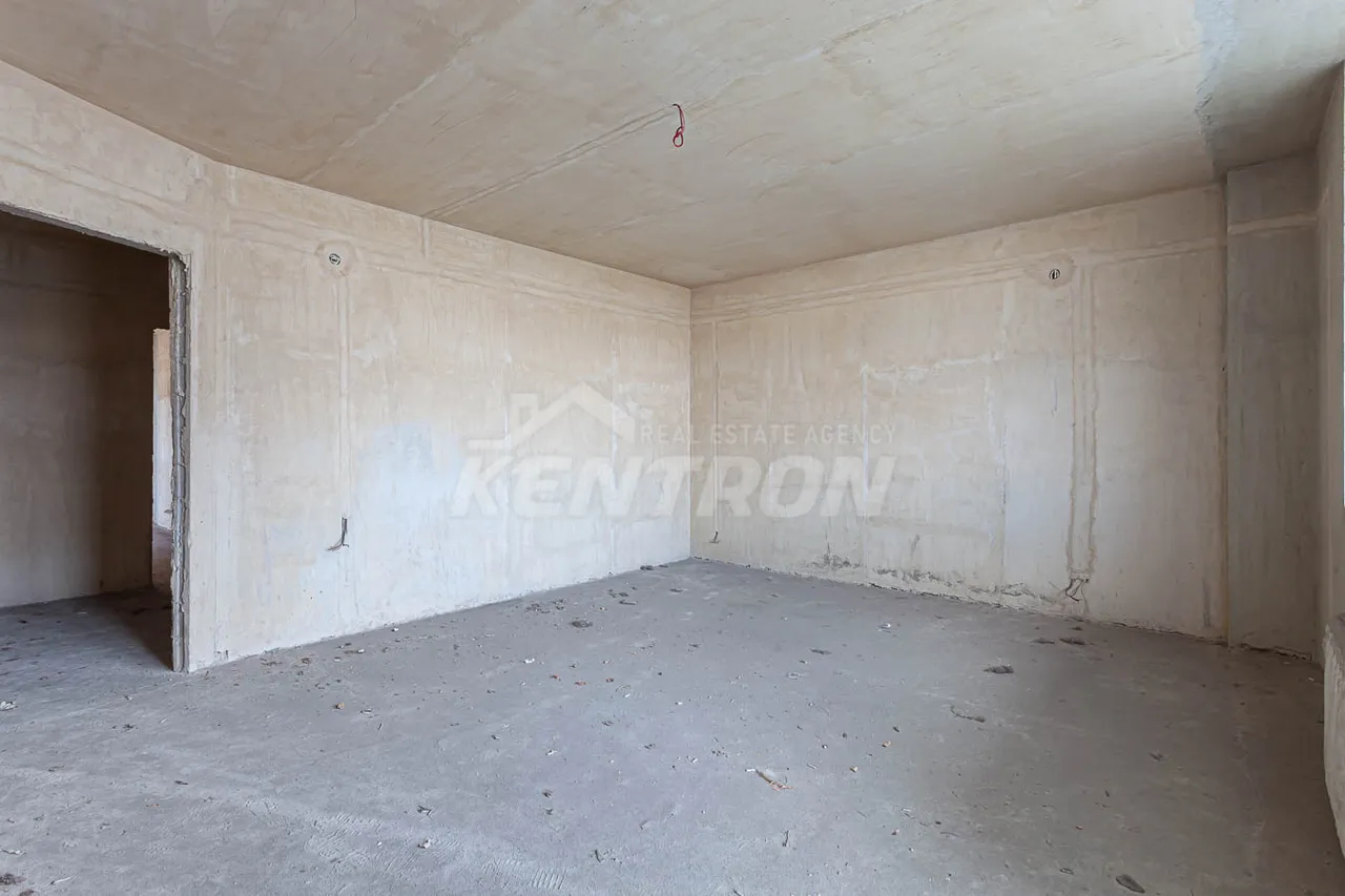 3 սենյականոց բնակարան  Ռոստոմի փող, Կենտրոն Երևան, 157234