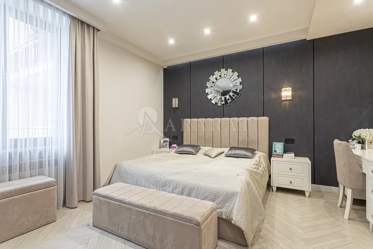 4 bedroom apartment for sale Aram St, Center Yerevan, 159222