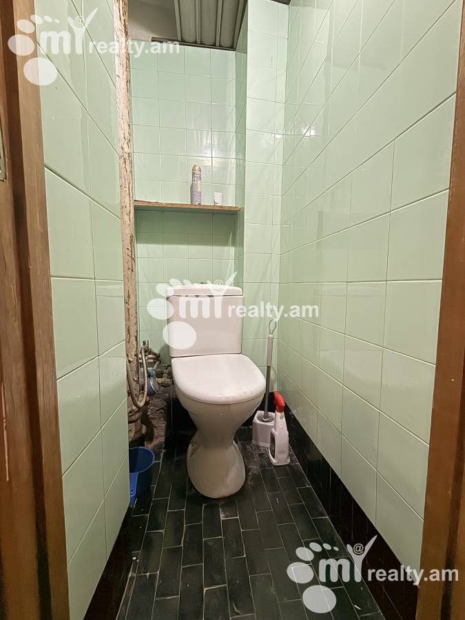 Купить 1 комнатную квартиру Ахбюр Сероб ул, Арабкир Ереван, 158526