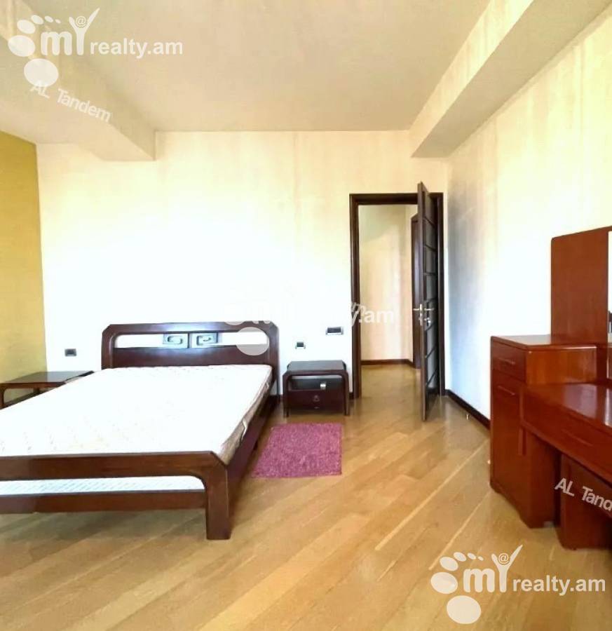 3 սենյականոց բնակարան վարձով Աբովյան փող, Կենտրոն Երևան, 142889