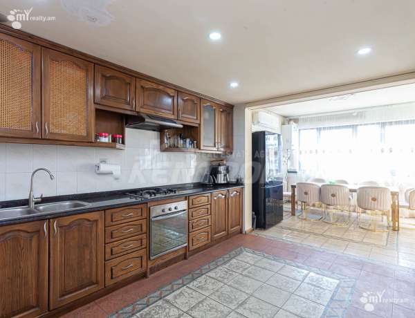 4-senyakanoc-bnakaran-vacharq-Yerevan-Center