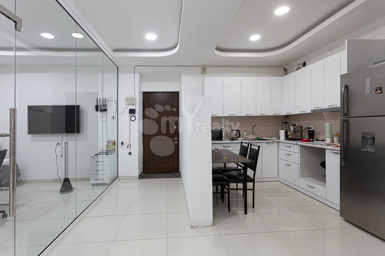 4 bedroom apartment for sale V.Vagharshyan St, Arabkir Yerevan, 161711