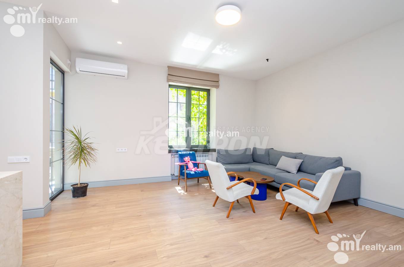 Купить 3 комнатную квартиру Ахбюр Сероб ул, Арабкир Ереван, 152788