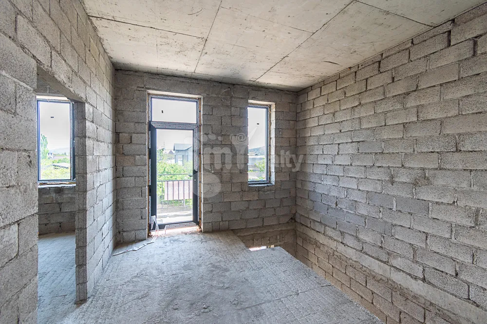 house-for-sale/M.+Mashtots+st./Arinj/Kotayk