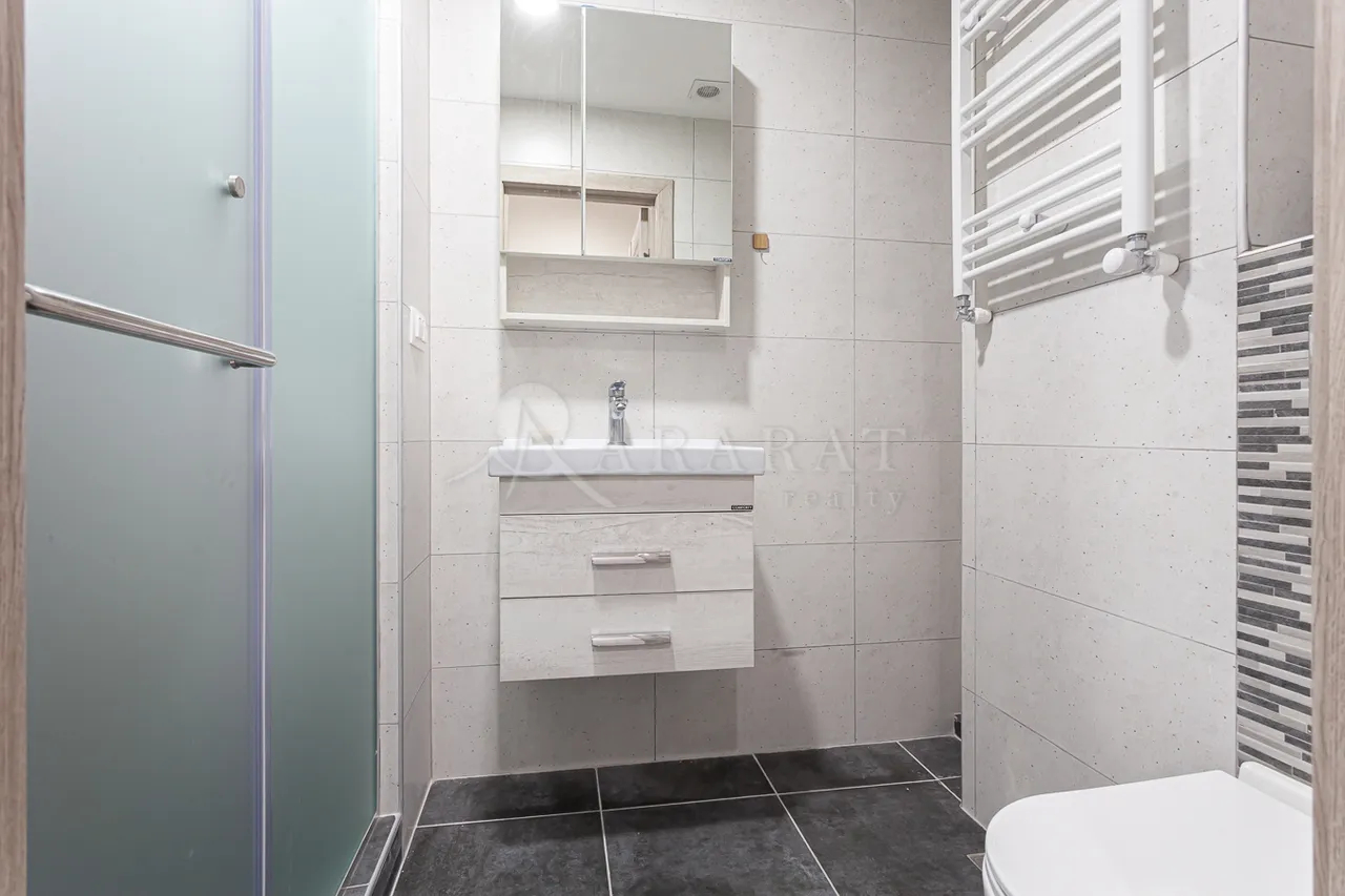 3 bedroom apartment for sale خیابان آخبیور سِروب, عربگیر ایروان, 158251