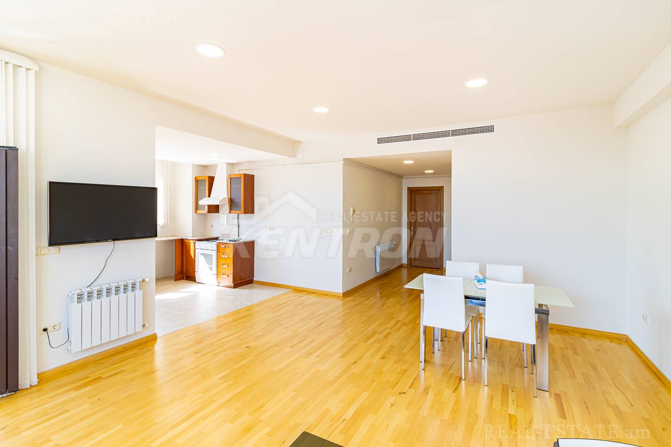 Купить 3 комнатную квартиру Антараин ул, Центр Ереван, 137482