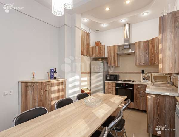 4-senyakanoc-bnakaran-vacharq-Yerevan-Center